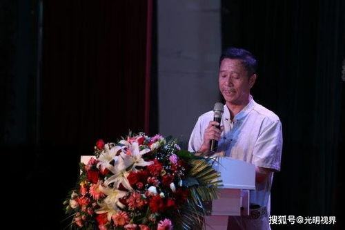麥秸畫非遺傳承人陳振強被授予 鄭州市工藝美術(shù)大師 榮譽稱號